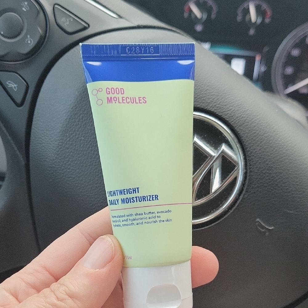 Good Molecules Lightweight Daily Moisturizer 30ml New Sealed Tube